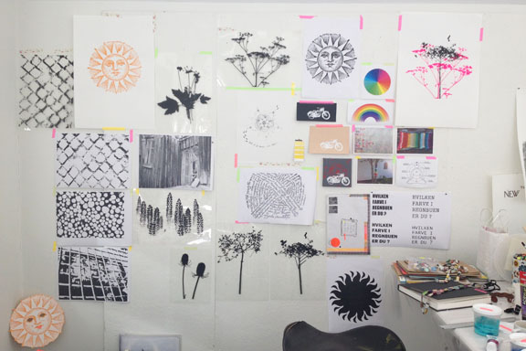 mitkrearum.dk kreativitet 107 kunsthøjskolen i holbæk moodboard på væggen in progress susanne randers