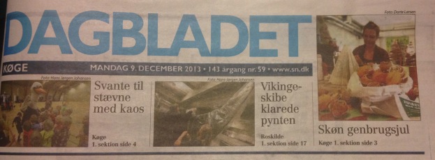 Genbrugsjulestue i Det Grønne Hus: Forsiden af Dagbladet Køge 9. december: "Skøn genbrugsjul"