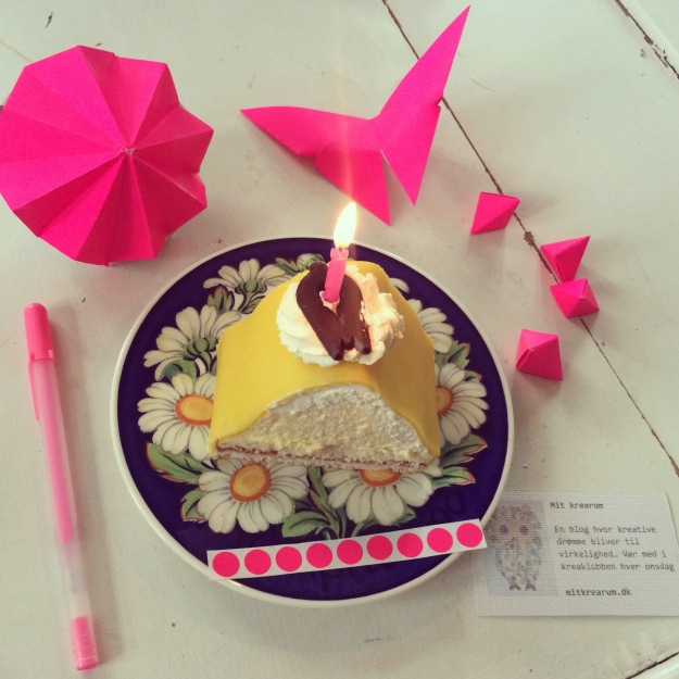 365 mood boards in 2014. Mood board #77: Celebrating my blog's 1-year birthday. Smashup. Instagram filter Valencia. Photographer: Susanne Randers